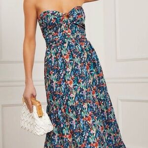 VICI Hidden Paradise Hidden Paradise Floral Tiered Maxi Dress Size  Medium